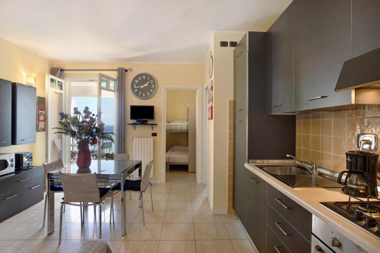 Casa Miradore 600 Mt Dal Mare 임페리아 외부 사진