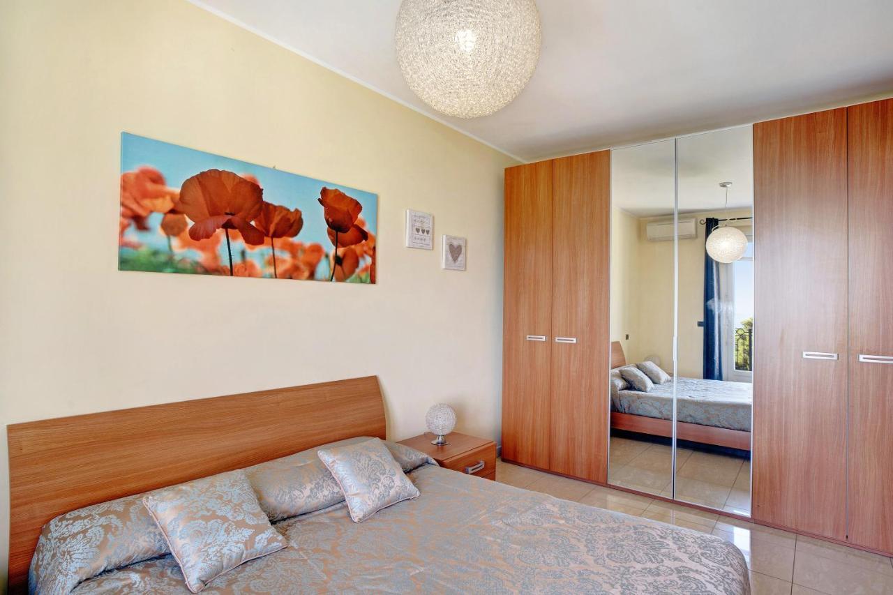 Casa Miradore 600 Mt Dal Mare 임페리아 외부 사진